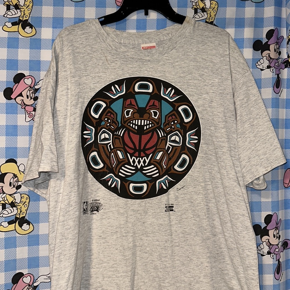 Vintage Vancouver Grizzlies Shirt
